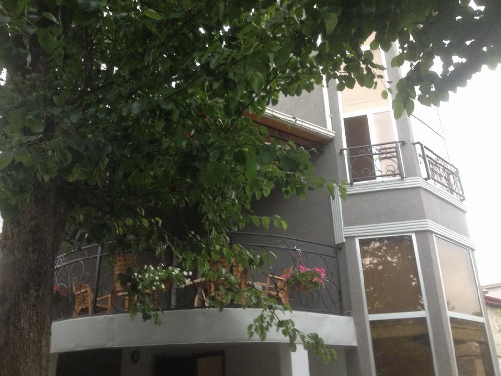 Guest House Smile Kobuleti Bagian luar foto