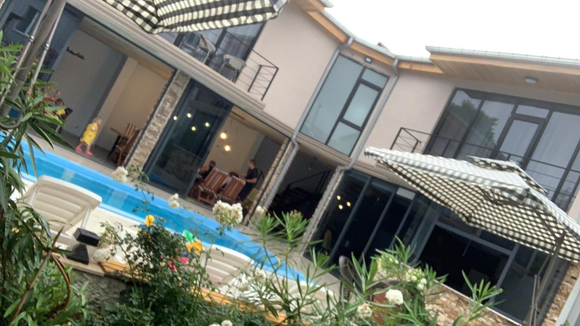 Guest House Smile Kobuleti Bagian luar foto