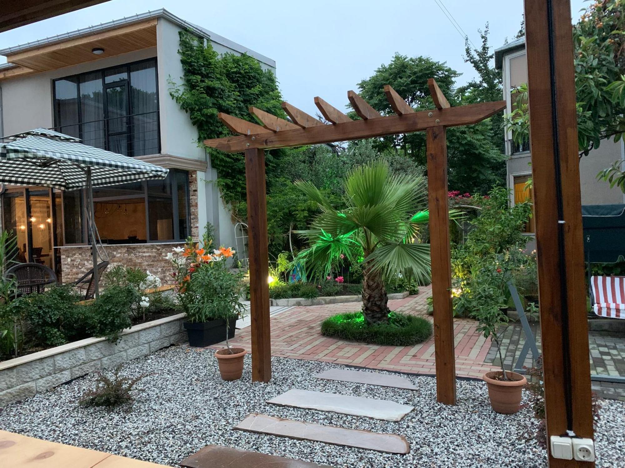 Guest House Smile Kobuleti Bagian luar foto
