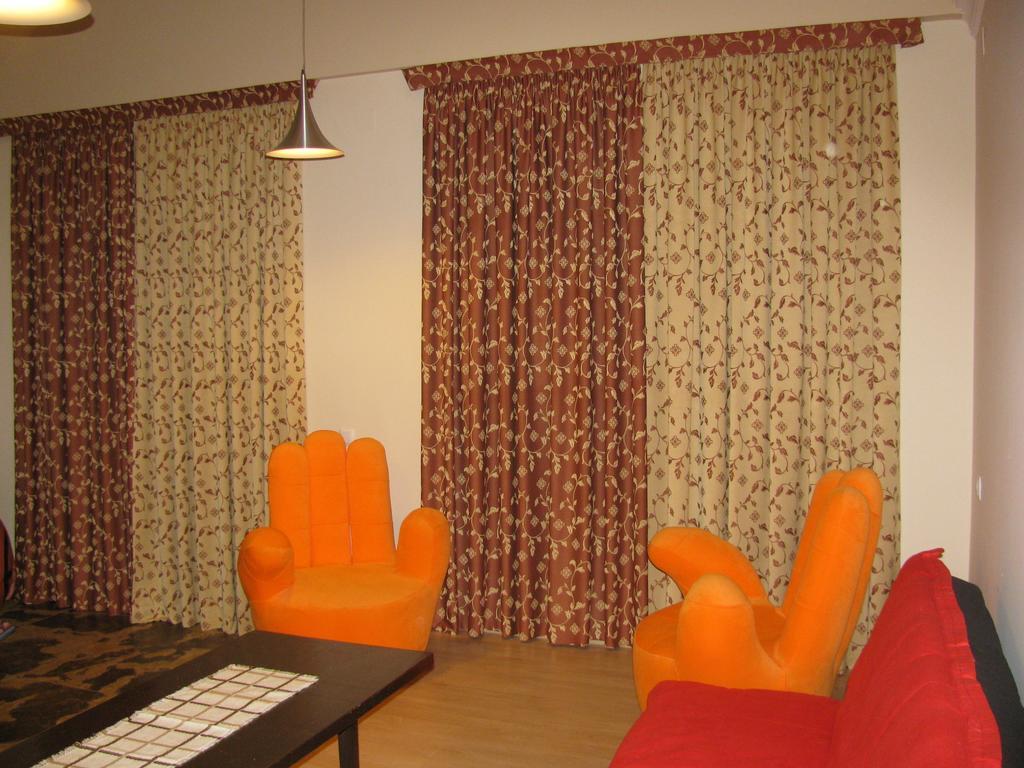 Guest House Smile Kobuleti Bagian luar foto