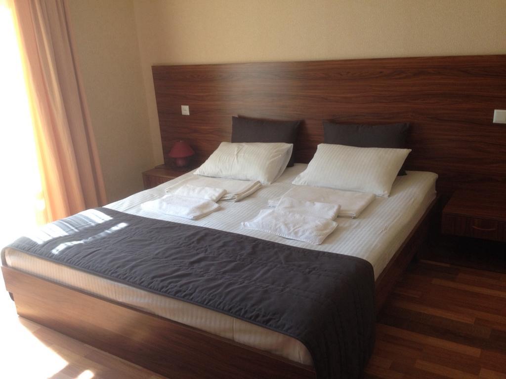 Guest House Smile Kobuleti Bagian luar foto