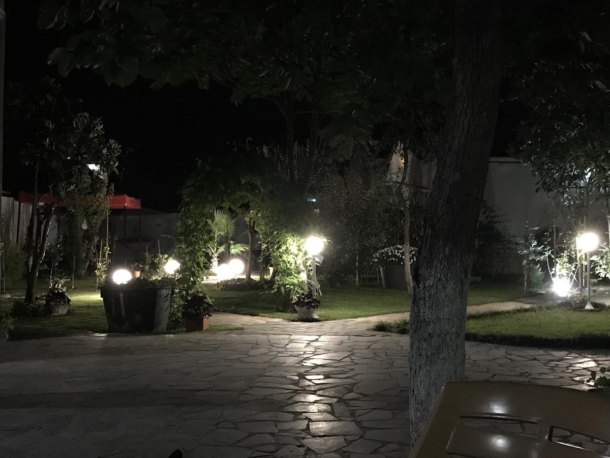 Guest House Smile Kobuleti Bagian luar foto