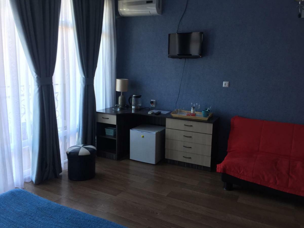 Guest House Smile Kobuleti Bagian luar foto